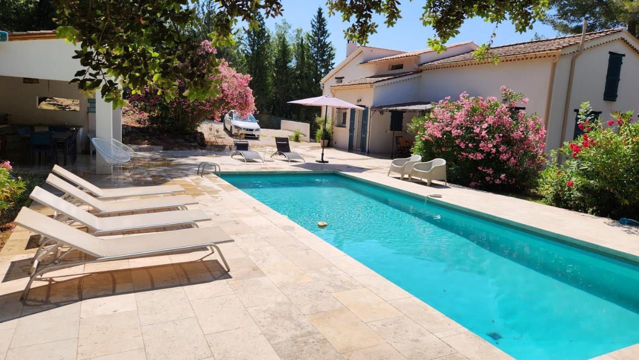 La Bastide Blanche Magnifique Villa 5 Etoiles 5 Chambres Et Piscine Privee Sur 6500 M Var Lorgues Ngoại thất bức ảnh